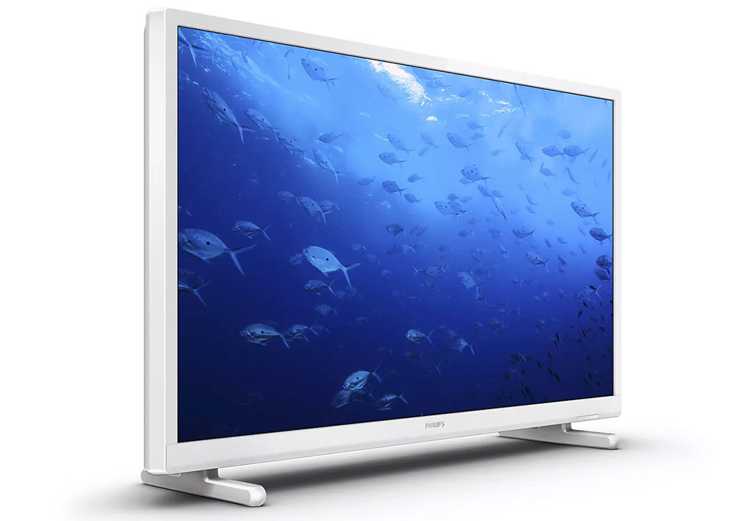 Στη φωτογραφία απεικονίζεται η τηλεόραση σε λευκό φόντο